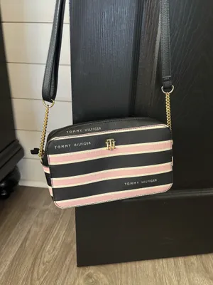 Tommy Hilfiger Pink Crossbody Purse thumbnail 10