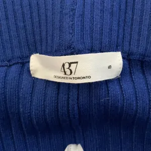 437 Blue ribbed stretch leggings thumbnail 3