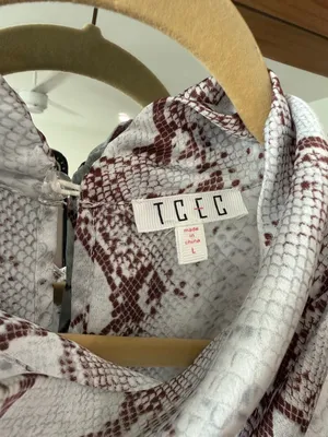 TCEC Satin-like Snakeskin Cowl Neck Jumpsuit Size Large thumbnail 2
