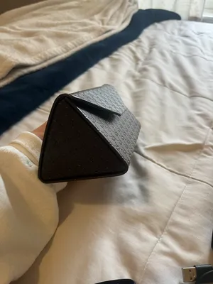 Gucci Sunglass Holder thumbnail 3