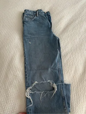 Zara medium Blue High-Rise Distressed Straight Jeans thumbnail 2