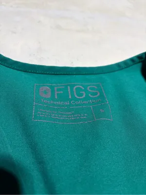 FIGS Women's green V-Neck Scrub Top small thumbnail 2