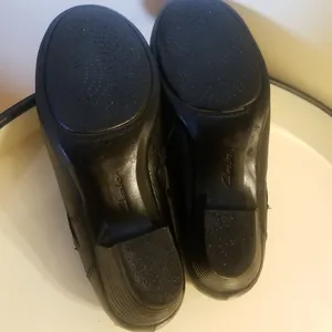 CLARK heel size 7.5 women’s black low shooties academia thumbnail 5