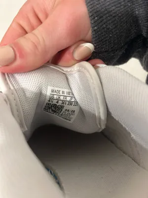 Adidas Shoes Women’s thumbnail 3