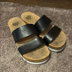 Reef Cushion Black Vista Hi platform slip on two strap chunky sole sandals thumbnail 3