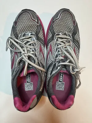 Brooks Ghost 5 Size 8.5 Running Shoes thumbnail 5
