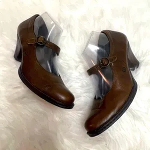 Hand Crafted Born Mary Jane Heeled Shoe Brown Genuine leather Size 9.5 Bin11 thumbnail 1