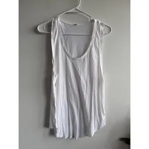 Lululemon White Muscle Tank Top Scoop Neck Relaxed Fit Size 8 thumbnail 2
