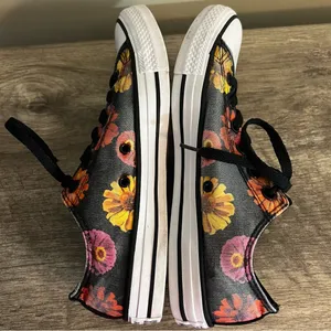 Converse All Star Lace Up Sneakers Shoes Floral Canvas Polka Dots Women’s Sz 10 thumbnail 7
