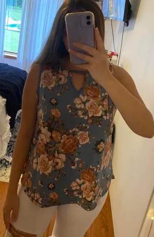 Coco’s Clozet Tank Top thumbnail 1