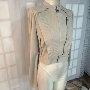 🔥🔥 5/$25 sale 🔥🔥 BCBGMAXAZRIA Kevin double zip jacket in vintage light stone thumbnail 3