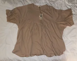 NWT Easel Soft Beige Top Size Large thumbnail 1