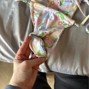 Boutique string bikini Size M thumbnail 2