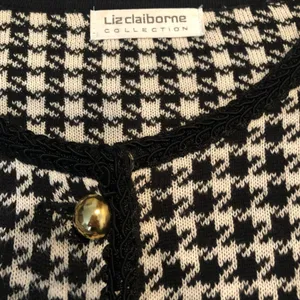 Liz Claiborne Ladies houndstooth button up Jacket Sweater thumbnail 4