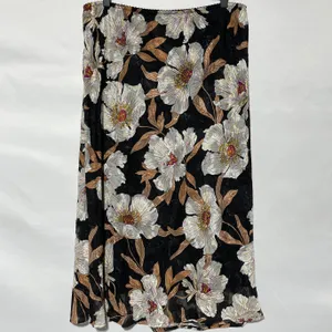 Band of Gypsies Collective Floral Print Midi Slip Skirt Rho Black Cream Size Large thumbnail 12