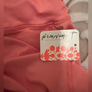 FP Movement High-Rise Ankle Breathe Deeper Leggings Size S Crush Blush/Peach NWT thumbnail 9