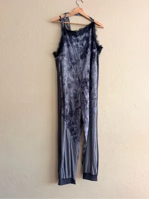 POL Gray Tie-Dye Wide-Leg Jumpsuit with Lace Trim thumbnail 4