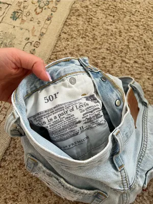 Levi's Original 501 Shorts in Luxor Anubis, Size 23 thumbnail 5