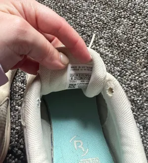 Reebok White Shoes thumbnail 3