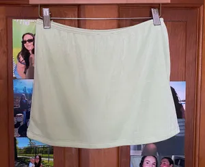 Edikted Neon Green Mini Skirt thumbnail 2
