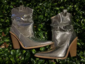Cape Robbin Silver snakeskin print western ankle boots Size 8.5 thumbnail 2