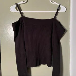 Forever 21 Women's Size Large Cold‎ Shoulder Sweater Black Ribbed Off Shoulder thumbnail 6