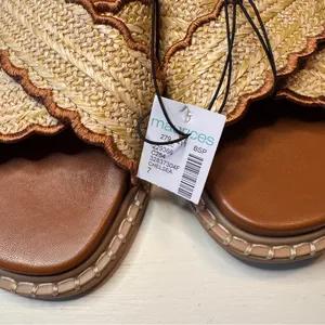 Maurices Chelsea Tan and Brown Women's Slide Cross Strap Sandals Sz 7 NWT thumbnail 3
