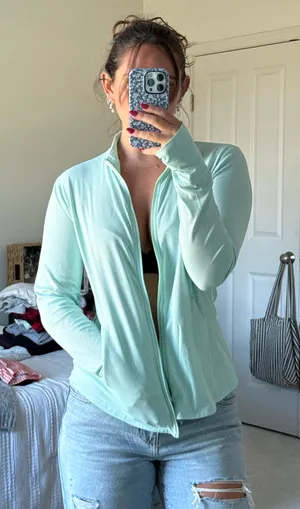 Tommy Bahama Golf Zip Up thumbnail 1