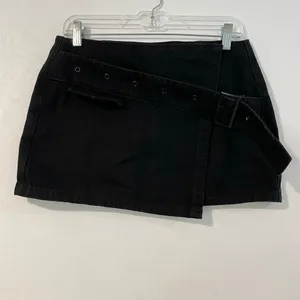 Princess Polly Size 6 Black Belted Wrap Mini Skort Y2K Utility Skirt thumbnail 2