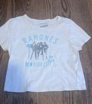 American Eagle Outfitters Tshirt thumbnail 1