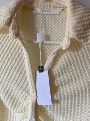 ASTR the Label NWT lamora knit waffle ruched button up top thumbnail 2