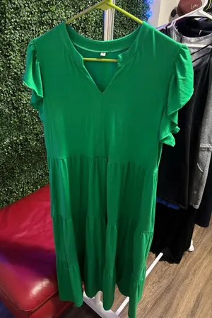 Women's Green Tiered V-Neck Dress thumbnail 1