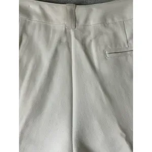 Tommy Bahama Women’s Coconut White 100% Silk Bermuda Shorts Classic Fit New thumbnail 4