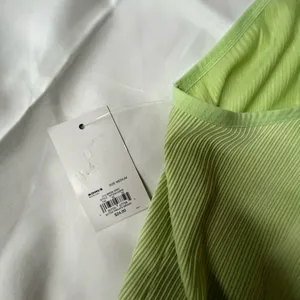 Tek Gear NWT Tank thumbnail 4