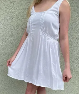 Volcom White Lace Detail Lightweight Mini Dress Women’s XS thumbnail 1