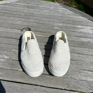Nine West Hazel Womens 8.5 Mules Ivory Faux Fur Casual Comfort Slip On Shoes‎ thumbnail 3