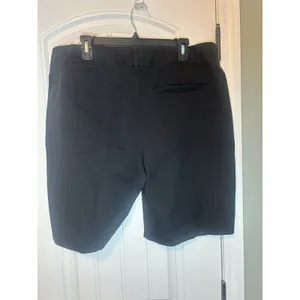 Ann Taylor Devin Fit Bermuda Shorts Womens Size 16 Black Stretch Cotton Blend thumbnail 3