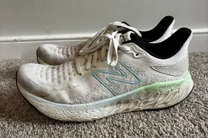 New Balance Fresh Foam X 1080v12 Women’s Size 10.5 Running Shoe White/Blue/Green thumbnail 1