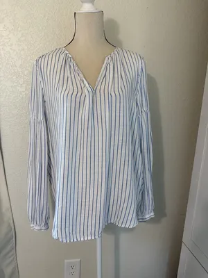 GAP‎ Relaxed Split-Neck Shirred Blouse, Size Large thumbnail 2