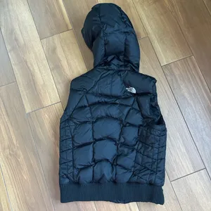 Black North Face Puffer Vest The 550 Women’s Small thumbnail 4