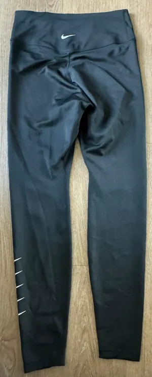 Nike Black  Leggings thumbnail 2