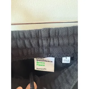 TNA Aritzia Bubble Fleece Boyfriend Jogger Sweatpants Black Small thumbnail 3