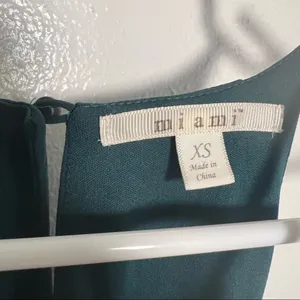 Miami Womens Sz XS Sleeveless Fit & Flare Dress Green Pleated Keyhole Francescas thumbnail 6