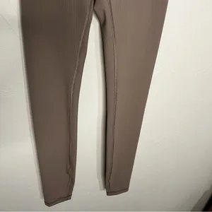 Lululemon Wunder Train High-Waisted‎ Ribbed 28’ Leggings thumbnail 6