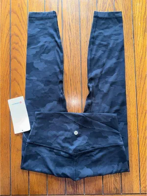 Lululemon Align High Rise 25” Heritage Camo Black H3DC Size 8 NWT thumbnail 1