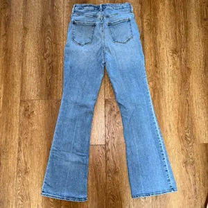 Old Navy Higher High-Rise Flare Jeans Medium Wash Mary Kate Size 8 western boho thumbnail 10