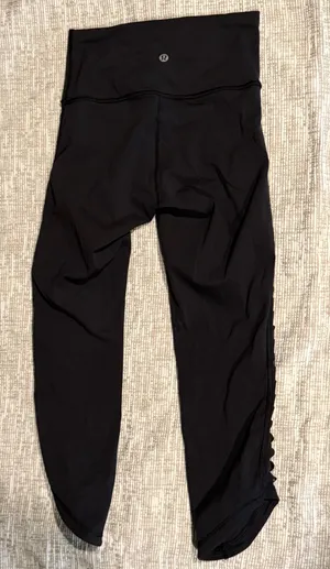 Lululemon Capri Leggings Black thumbnail 3