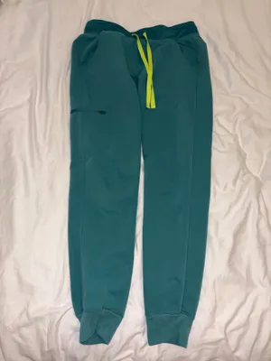 FIGS Scrubs Set thumbnail 6