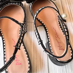 Betsey Johnson LIVY HOUNDSTOOTH Mary Jane Women's Flats Bow and Pearl Detail 7.5 thumbnail 4