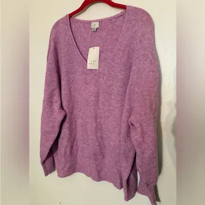 $35 NWT A new day super soft v neck sweater in purple L thumbnail 2